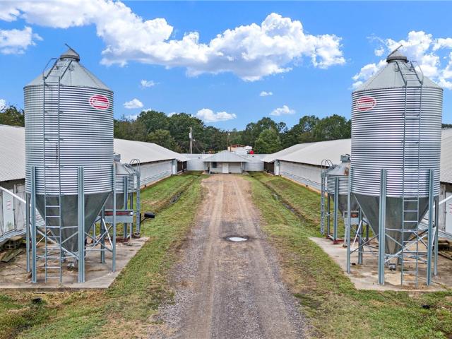 Farm for sale in Ark