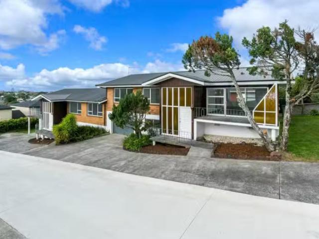 House for sale in Wairau Valley