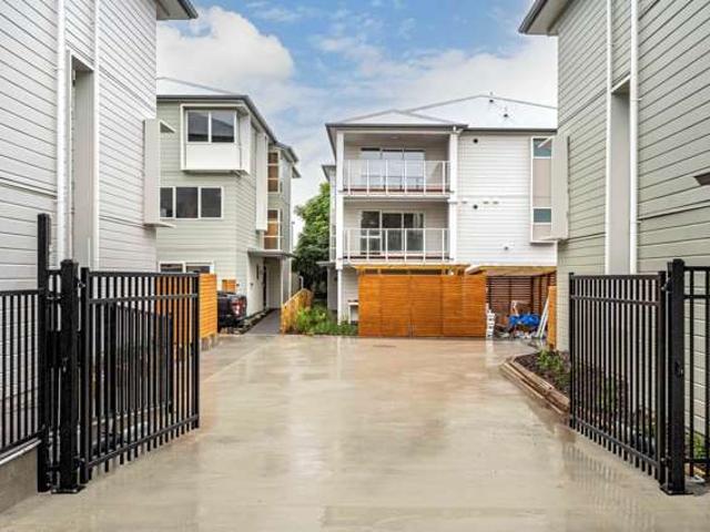 Apartment for sale in Manurewa