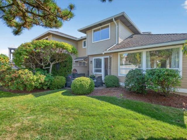Townhouse for sale in South Surrey, Surrey