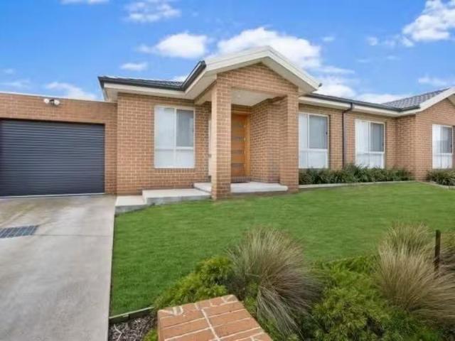 Apartment for rent in Camerons Creek, Victoria