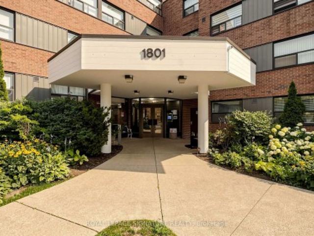 Condo for sale in Woburn, Ontario