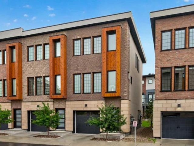 Townhouse for sale in Greenwood/Greenbriar, Calgary