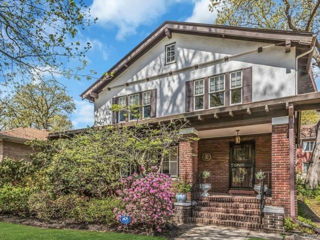 House for sale in Queens, Arverne