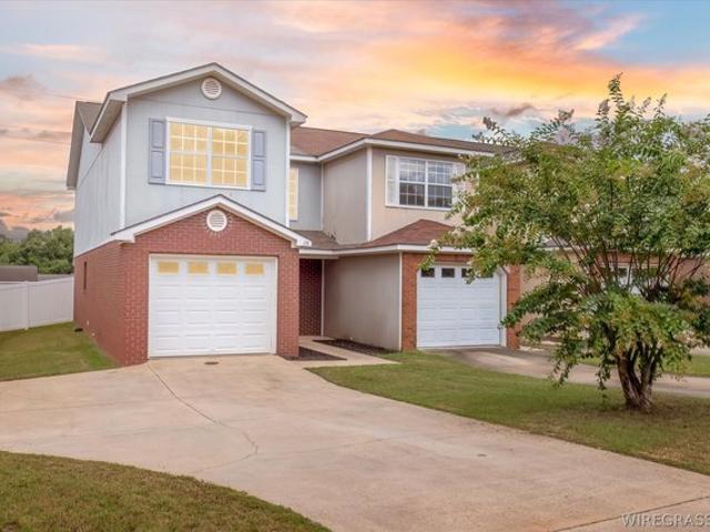 Townhouse for sale in Enterprise, Alabama
