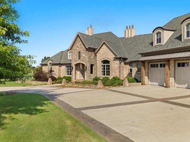House for sale in Muscle Shoals, Alabama