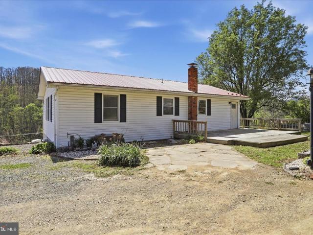 House for sale in Fort Ashby, West Virginia