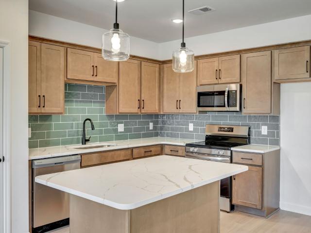 Townhouse for sale in Hendersonville