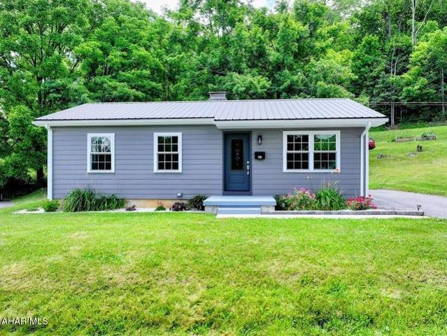 House for sale in Bedford, Pennsylvania