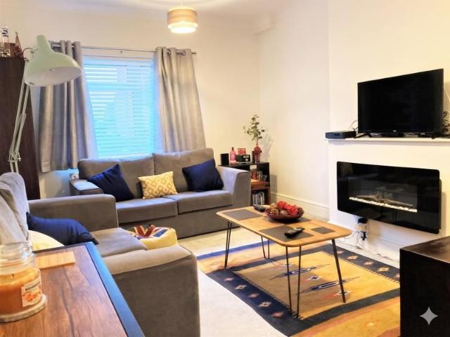 Apartment for rent in Brookwood, Woking
