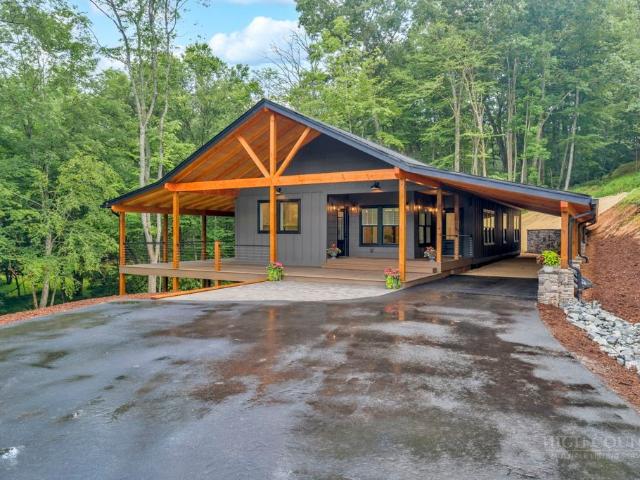 House for sale in Watauga, North Carolina