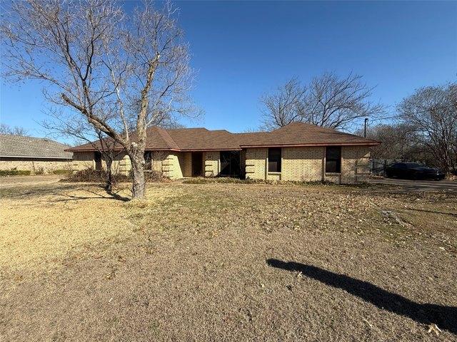 House for sale in Ellis, Texas