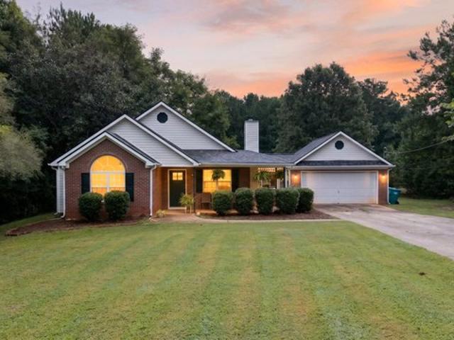 House for sale in Hampton, Georgia