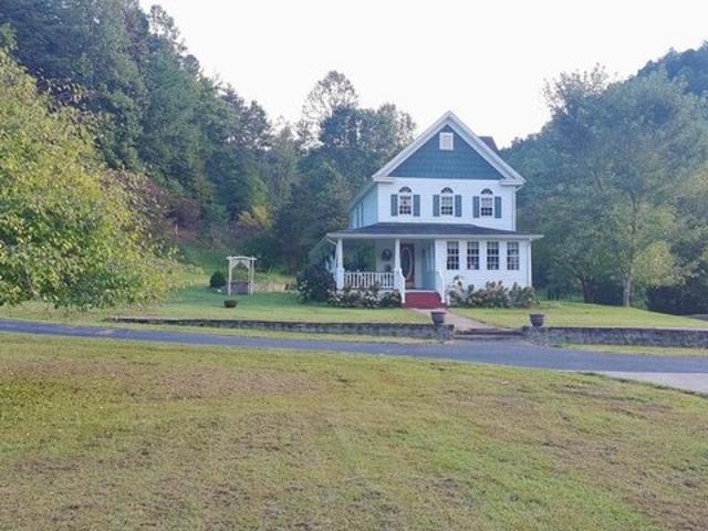 House for sale in Lowmansville, Lawrence County