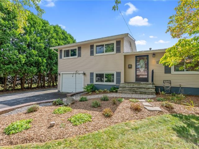 House for sale in Camillus, New York