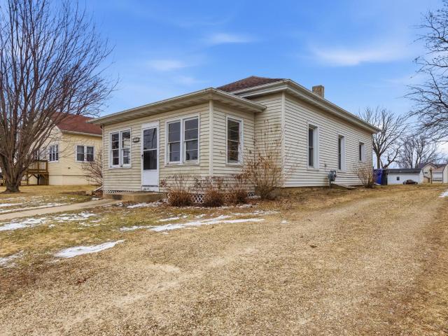 House for sale in Cambria, Wisconsin