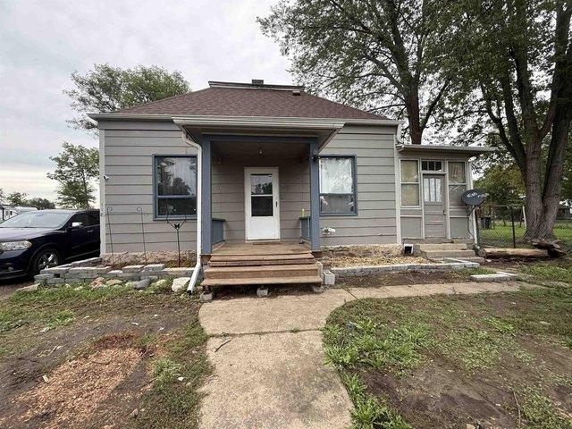 House for sale in Tyndall, Bon Homme County