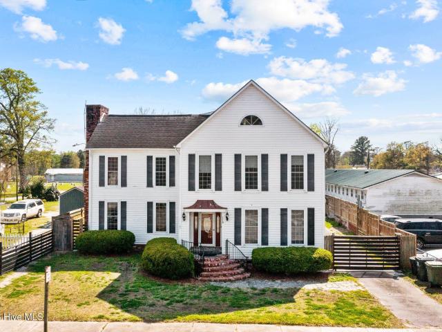 House for sale in Trenton, North Carolina