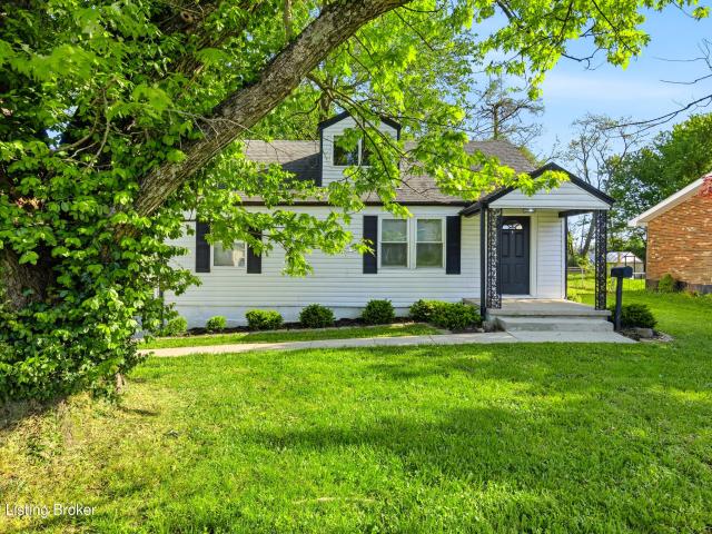 House for sale in Eminence, Kentucky