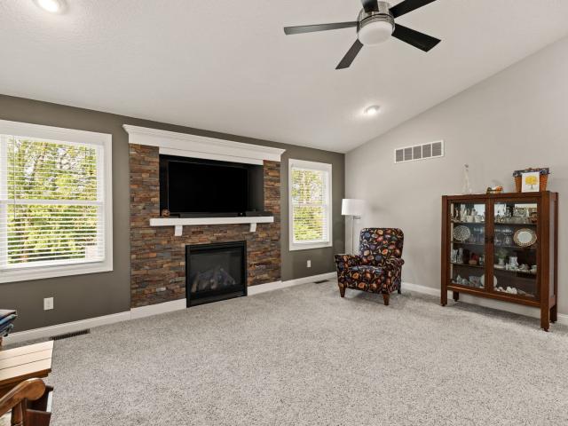 House for sale in Black Bear Crossing, Blue Grass