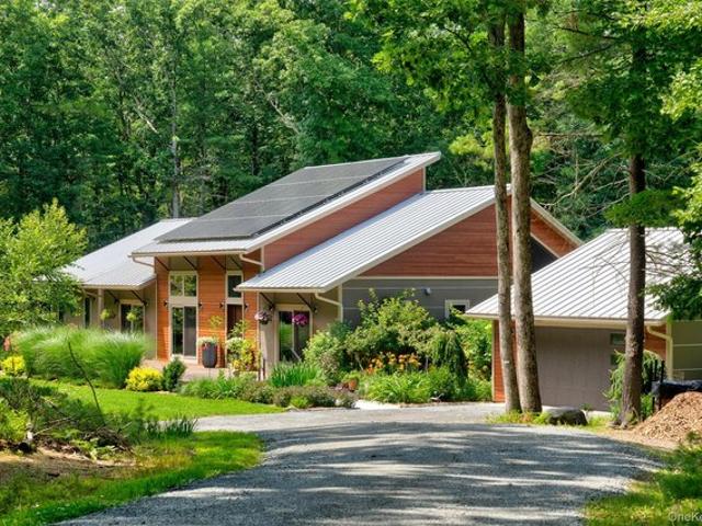 House for sale in Barryville, New York