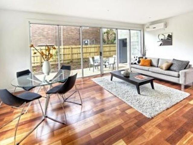 Townhouse for rent in Camerons Creek, Victoria