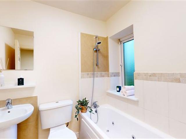 Apartment for sale in Bluebell, North Tipperary