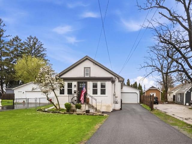 House for sale in Highwood, Illinois