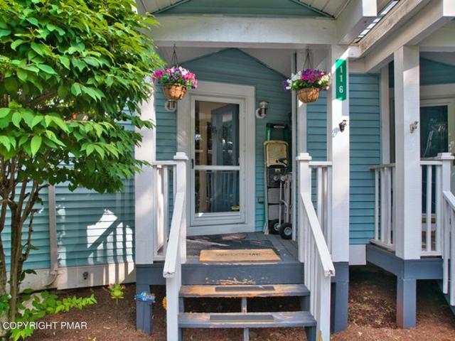 Townhouse for sale in East Stroudsburg, Pennsylvania