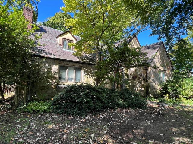 House for sale in Port Washington Estates, Port Washington