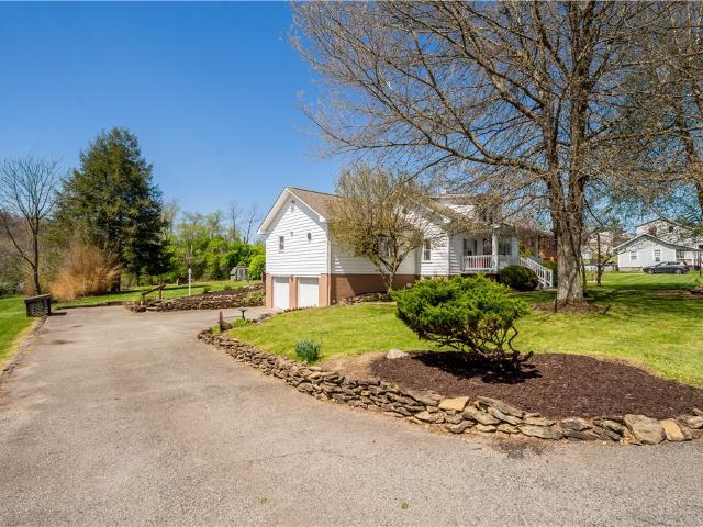 House for sale in Venetia, Pennsylvania