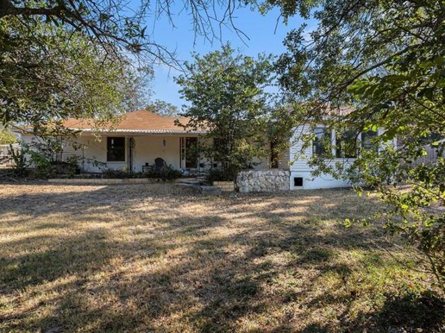 House for sale in Whitney, Texas