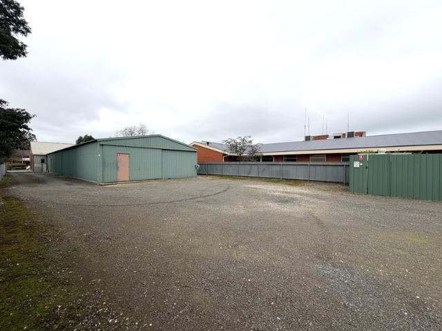 Warehouse for rent in Moppa, South Australia