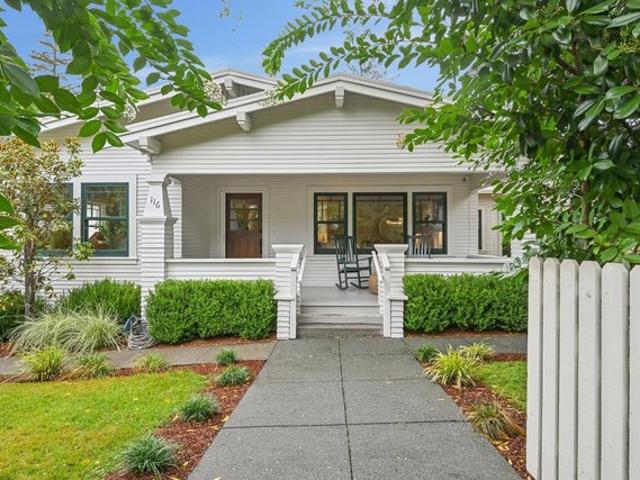 House for sale in Greenbrae, California