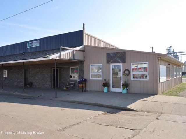 House for sale in Mount Lemmon, South Dakota