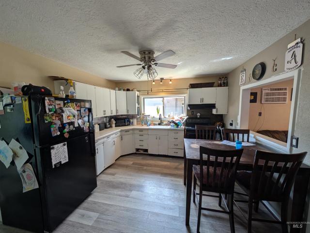 House for sale in Stites