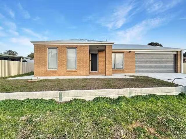 House for rent in Alma, Victoria