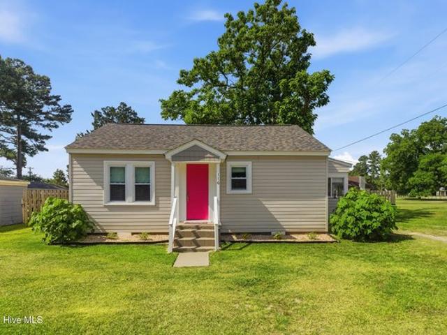 House for sale in Cove City, North Carolina