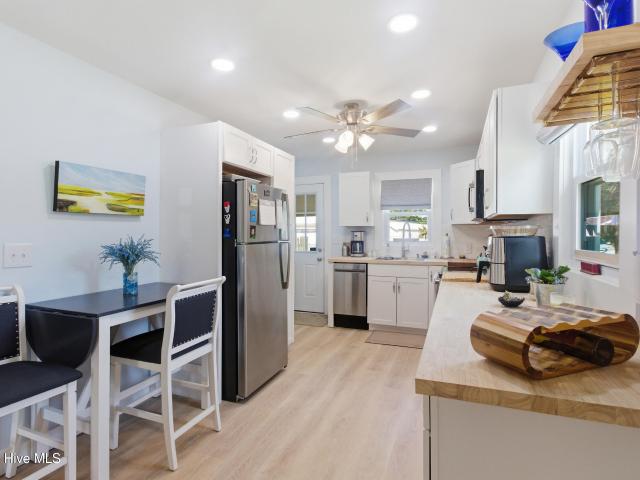 House for sale in Cove City, North Carolina