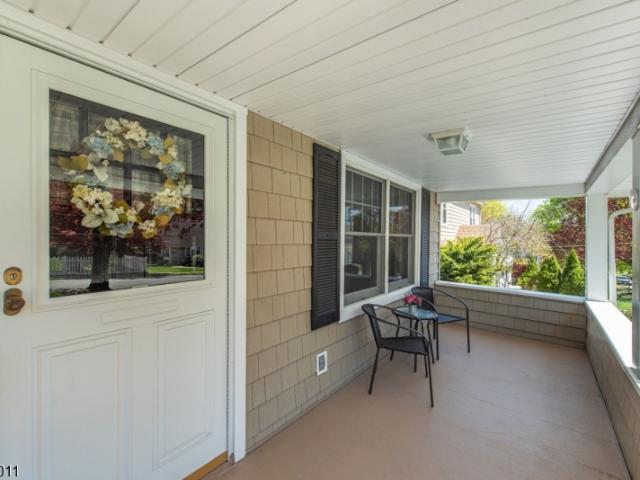 House for sale in Cedar Grove, New Jersey
