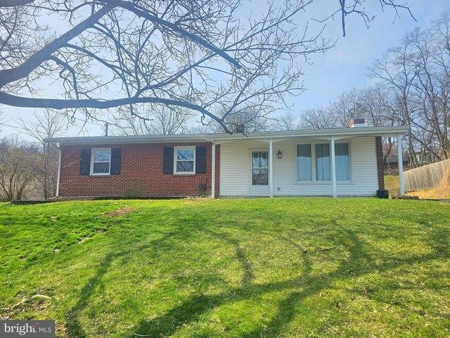 House for sale in Cumberland, Pennsylvania