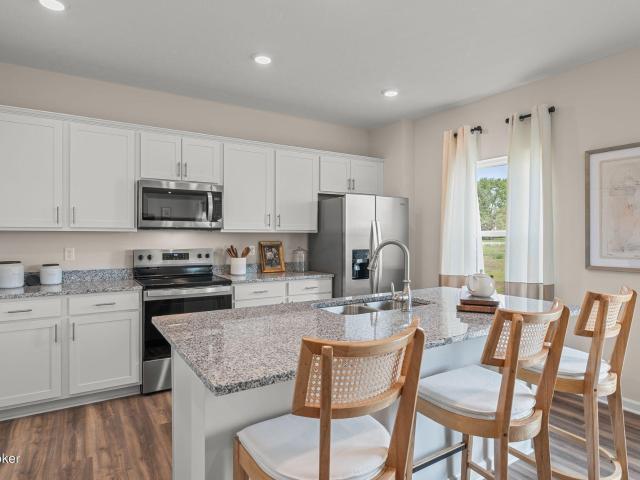 House for sale in Cecilia, Kentucky