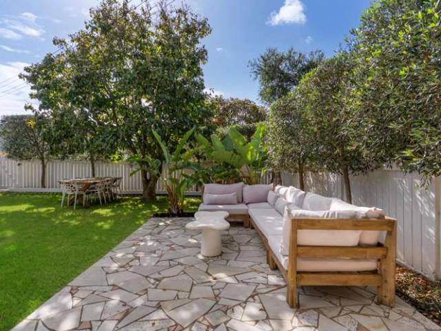 House for sale in One Tree Hill