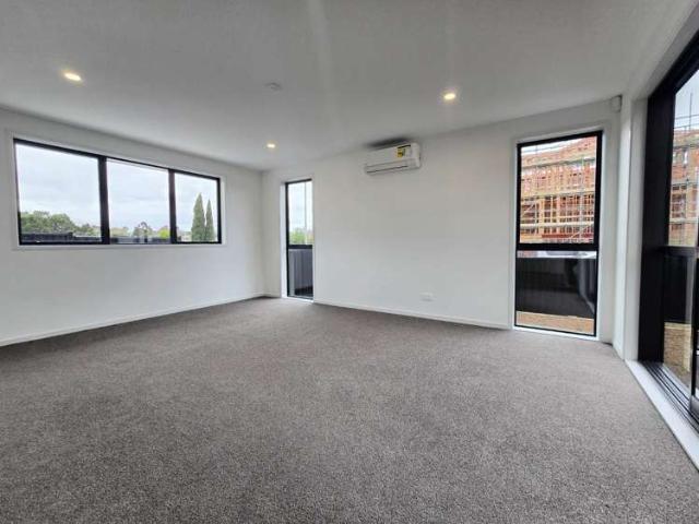 Townhouse for rent in New Lynn, Whau