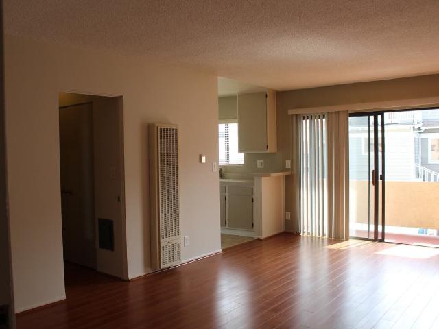 Apartment for rent in Canoga Park, California