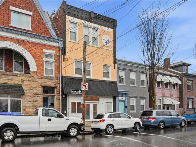 House for sale in Pittsburg, Pennsylvania