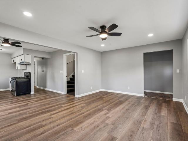House for sale in Bluemound Heights, Milwaukee