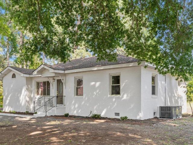 House for sale in Pine Level, North Carolina
