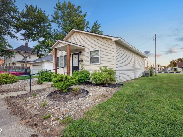 Commercial for sale in Brazil, Indiana