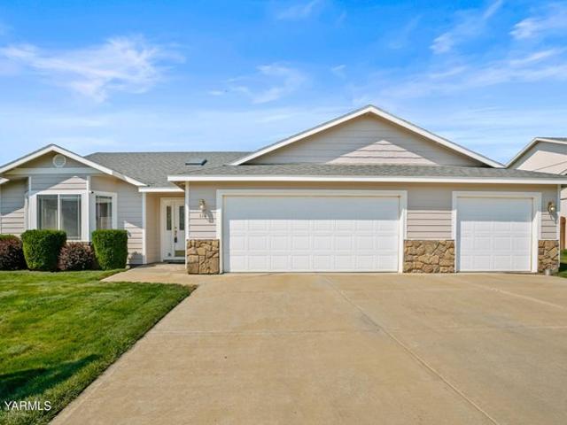 House for sale in Moxee, Washington